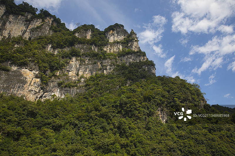 中国贵州贵阳市开阳县南江大峡谷将军岩、鸳鸯湖景区风光图片素材