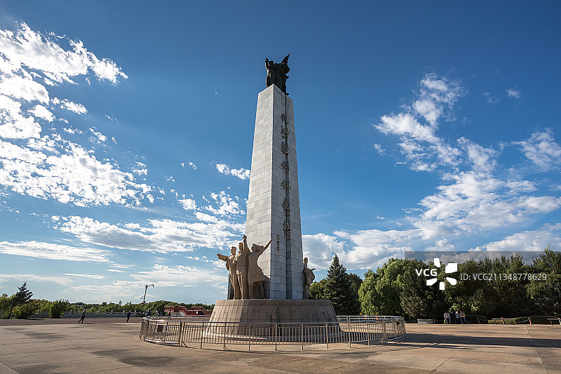 齐齐哈尔市嫩江公园抗洪胜利纪念塔图片素材
