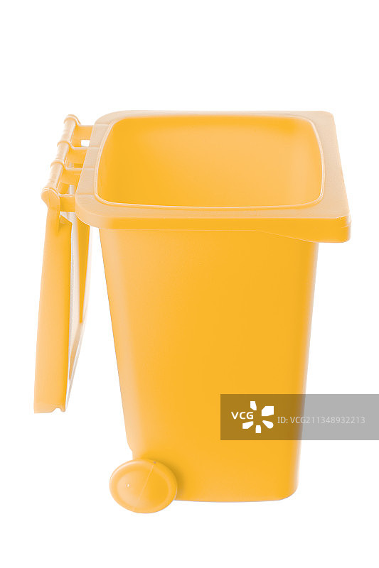 白色背景下的黄色水桶特写图片素材