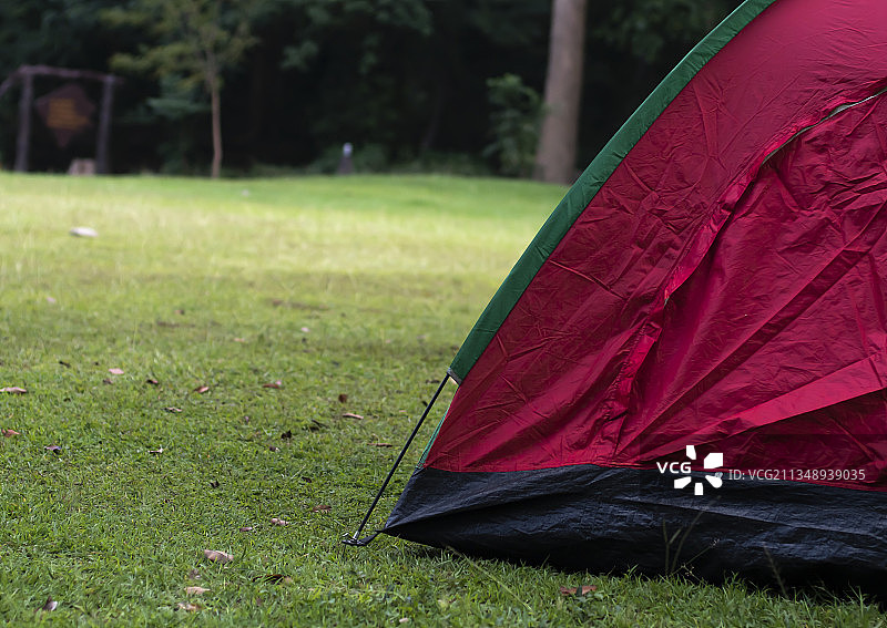 红色帐篷特写图片素材