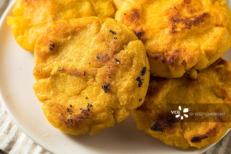 盘中油炸食品特写图片素材