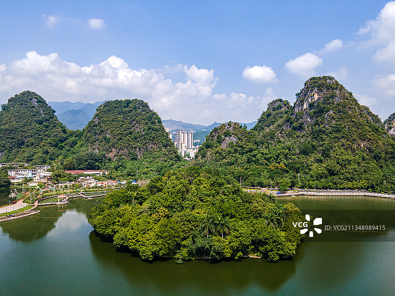 广东省云浮市蟠龙天湖自然风光图片素材