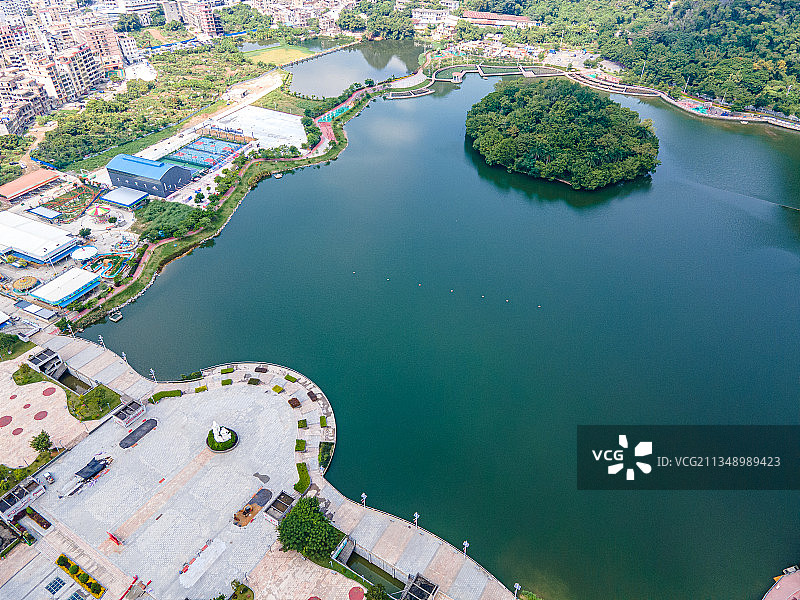 广东省云浮市蟠龙天湖自然风光图片素材
