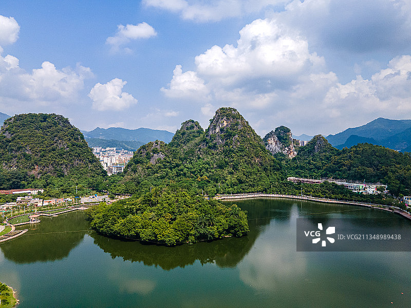 广东省云浮市蟠龙天湖自然风光图片素材