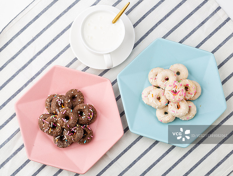 自制小甜甜圈图片素材