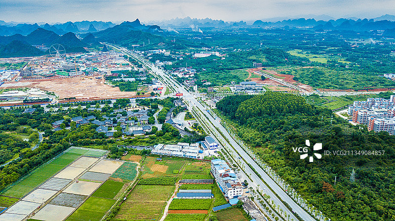 航拍桂林雁山区城市建筑风光图片素材