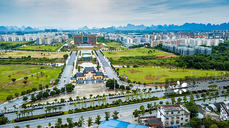航拍桂林雁山区城市建筑风光图片素材