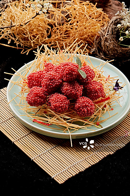 荔枝大虾球图片素材