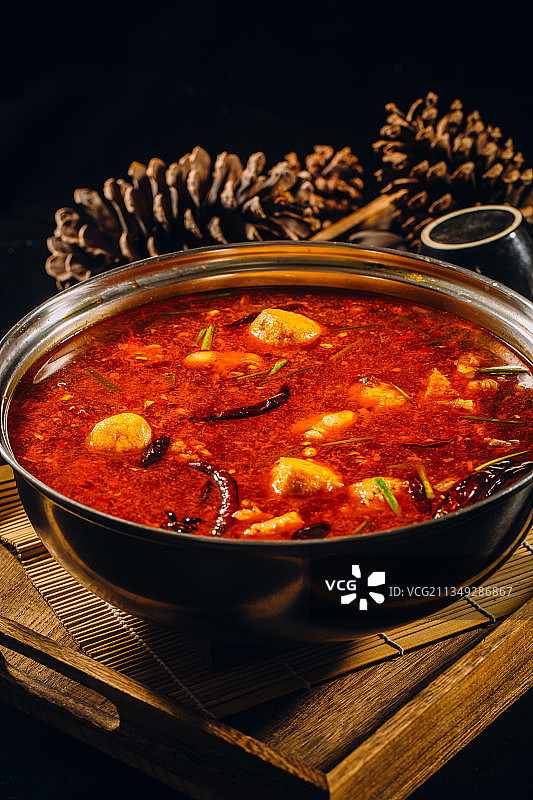 酸辣火锅锅底美食图片素材
