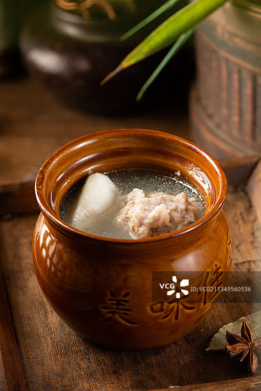 瓦罐肉饼汤图片素材