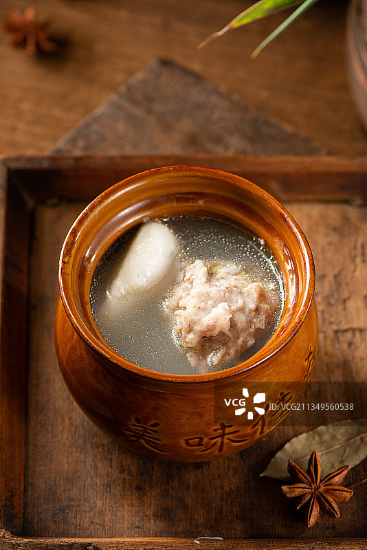 瓦罐肉饼汤图片素材