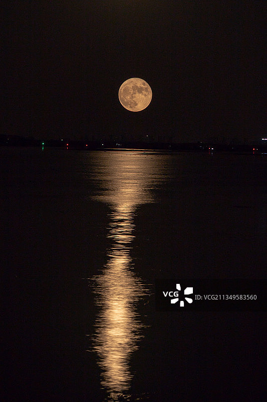 风清月朗（多重曝光）图片素材