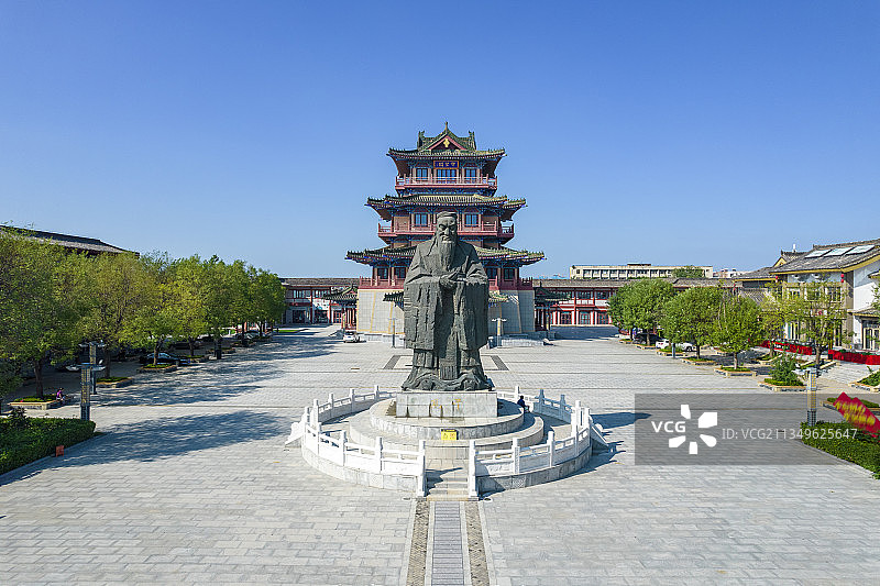 河南省开封市珠玑巷及孔子雕像图片素材