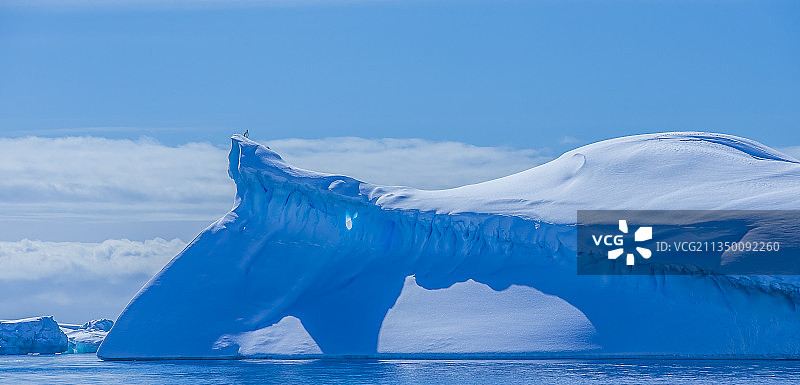 眺望远方图片素材