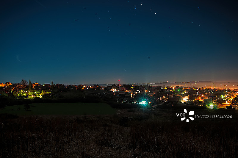 夜间斯梅代雷夫斯卡帕兰卡城市建筑高角度景观，塞尔维亚图片素材