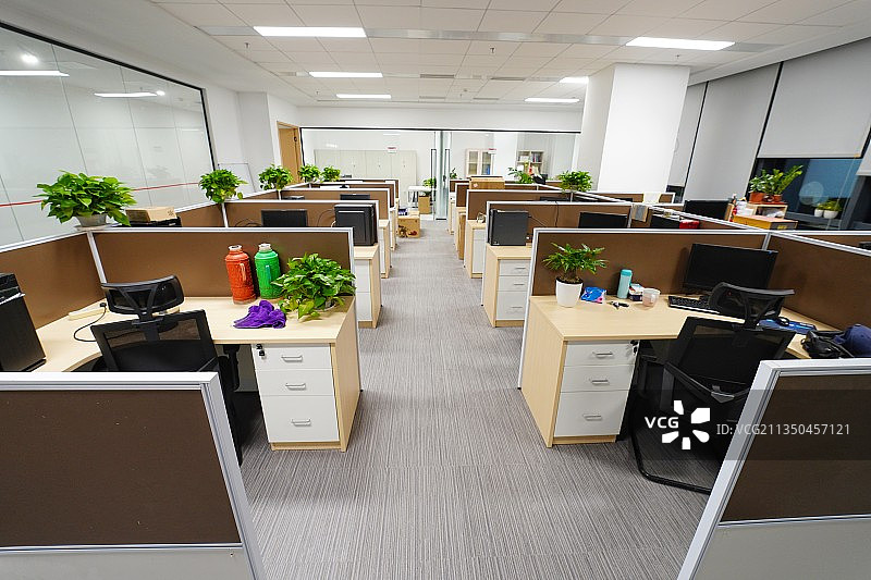 刚刚装修的办公室环境图片素材