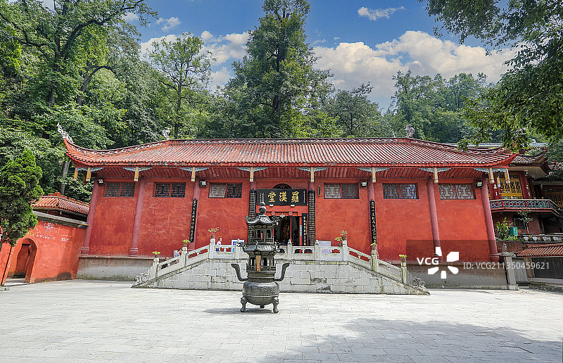 贵州省贵阳市黔灵山公园弘福寺：罗汉堂图片素材