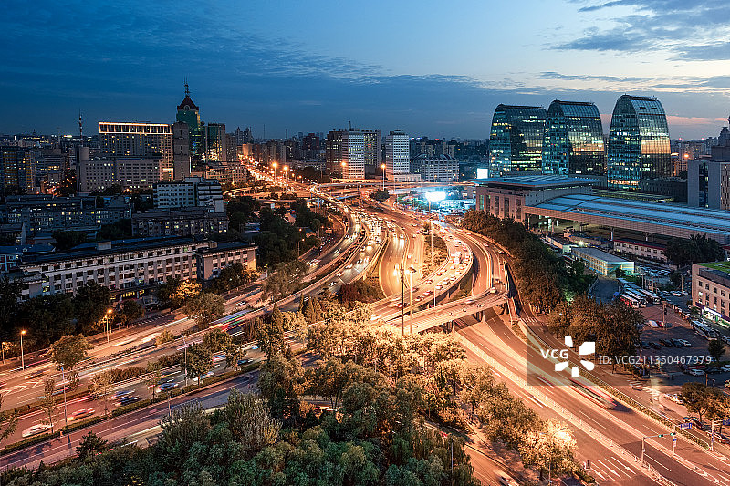 北京海淀区西直门立交桥夜晚车流夜景图片素材