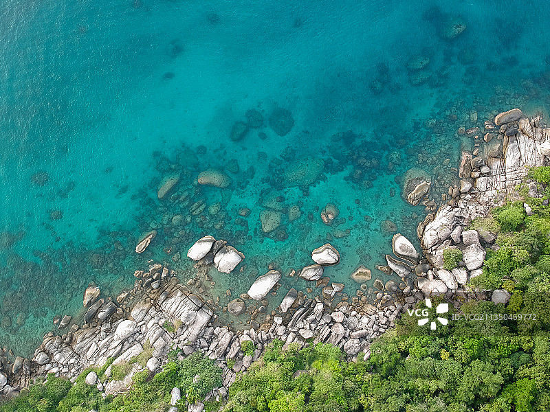 泰国涛岛海滩岩石高角度景观图片素材