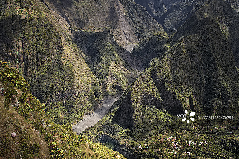 留尼汪拉普莱恩德卡夫斯山脉俯视图图片素材