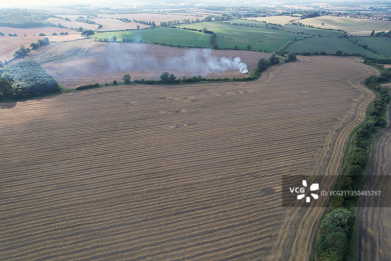 英国哈灵顿农业田地鸟瞰图图片素材