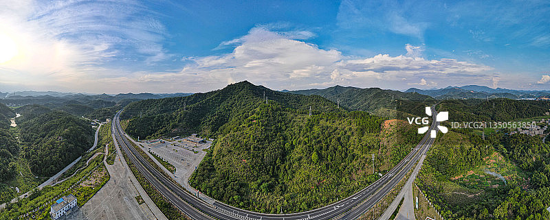 广东肇庆：广佛肇高速封开段风光图片素材