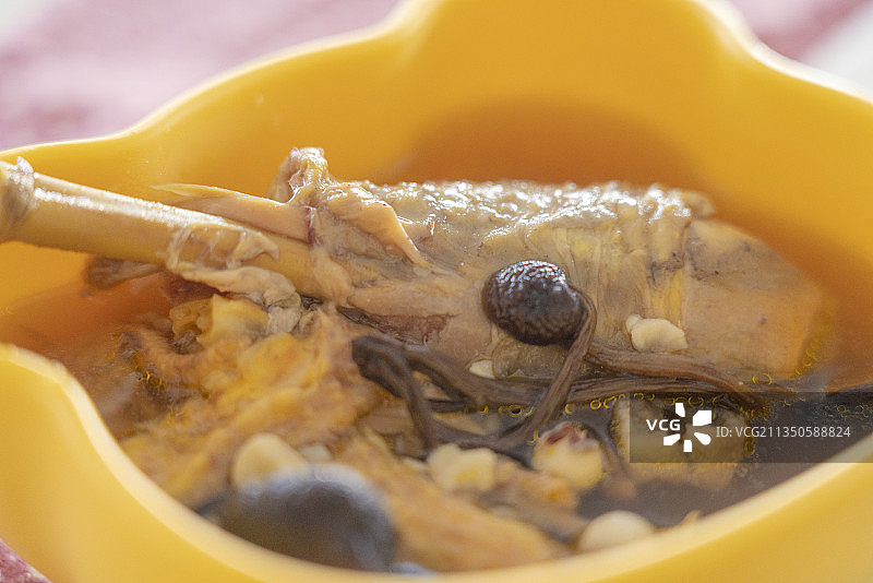 美味菌菇鸡腿汤图片素材