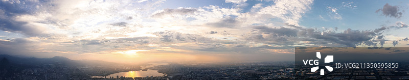 城市天际线全景图片素材