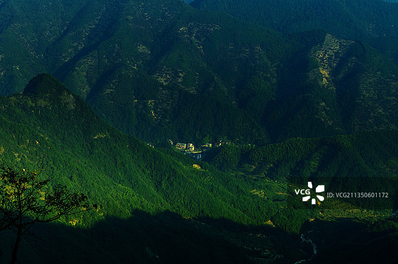 偏僻村落图片素材