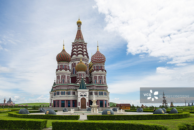 内蒙古呼伦贝尔满洲里猛犸象公园圣瓦西里大教堂图片素材