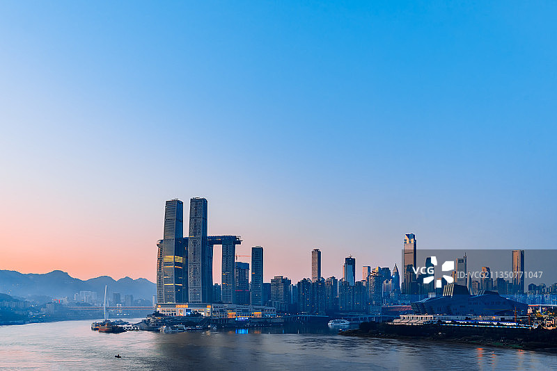 中国重庆朝天门码头清晨风光图片素材