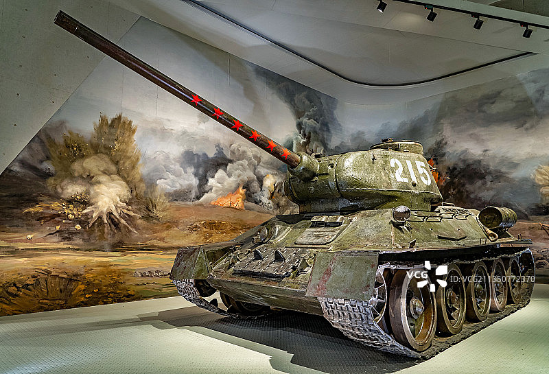 英雄坦克215图片素材