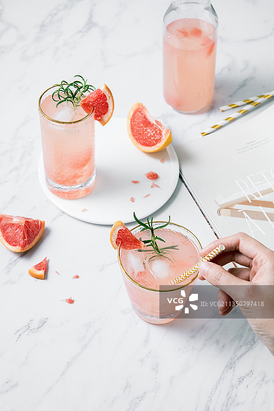 西柚气泡水，汽水图片素材