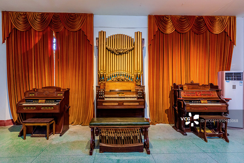中国福建厦门鼓浪屿风琴博物馆室内展品图片素材