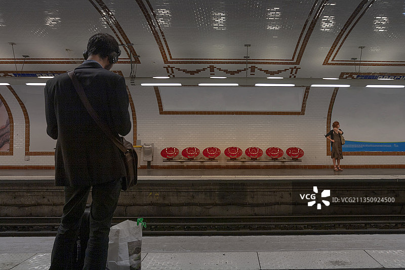 欧洲法国巴黎地铁站台图片素材