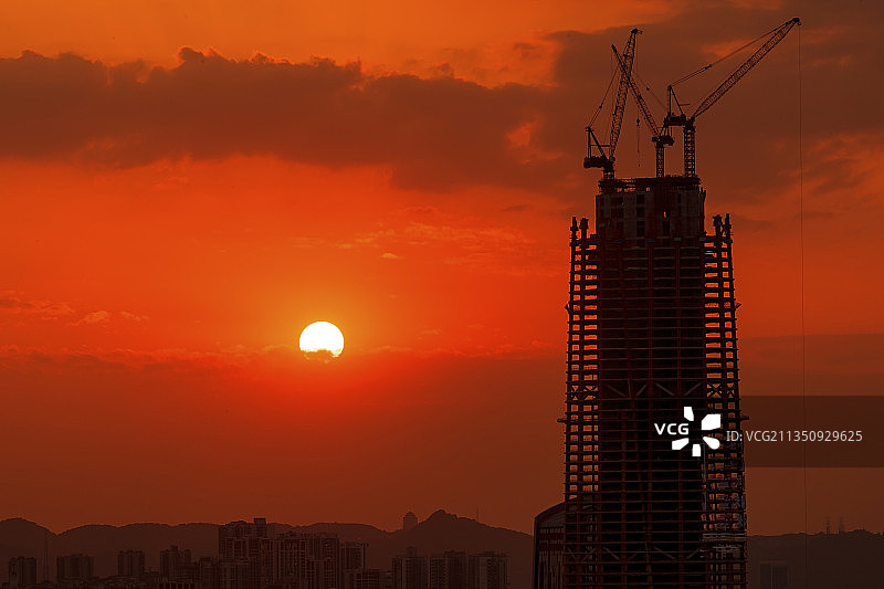 《重庆第一高楼、458米陆海国际中心》图片素材