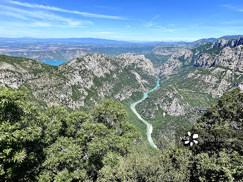 法国艾吉讷镇景观航拍图片素材