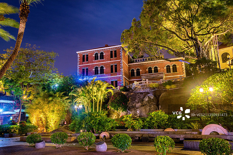 中国福建厦门鼓浪屿英国领事馆旧址夜景图片素材