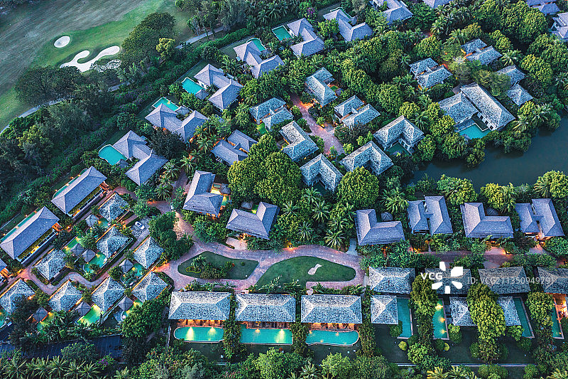 海南省三亚市亚龙湾别墅度假酒店航拍图片素材