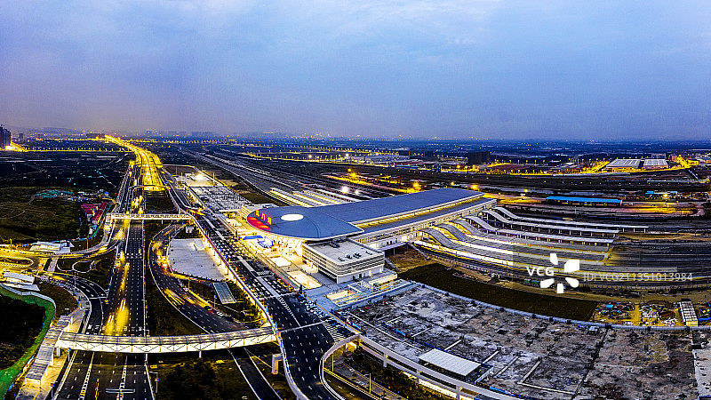 交通输纽 城际轻铁江门站图片素材