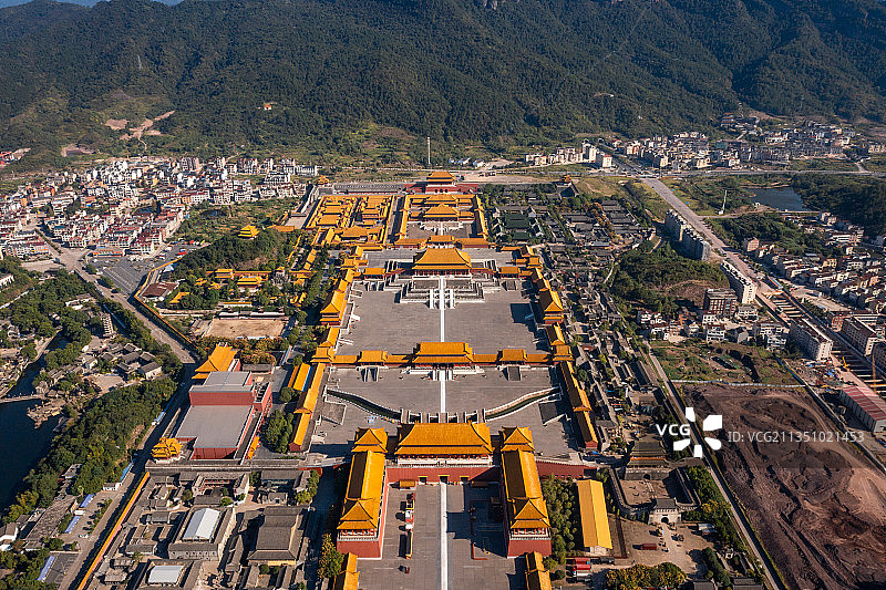 东阳横店影视城明清宫苑航拍全景图片素材