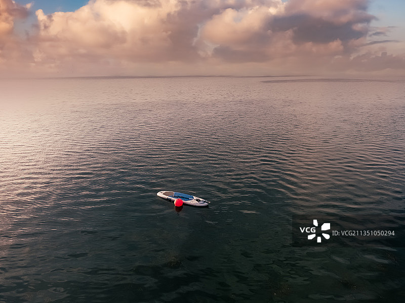 没有人的水上滑板图片素材