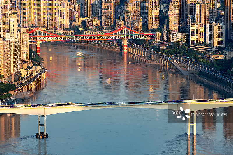 重庆桥梁与江北区天际线图片素材