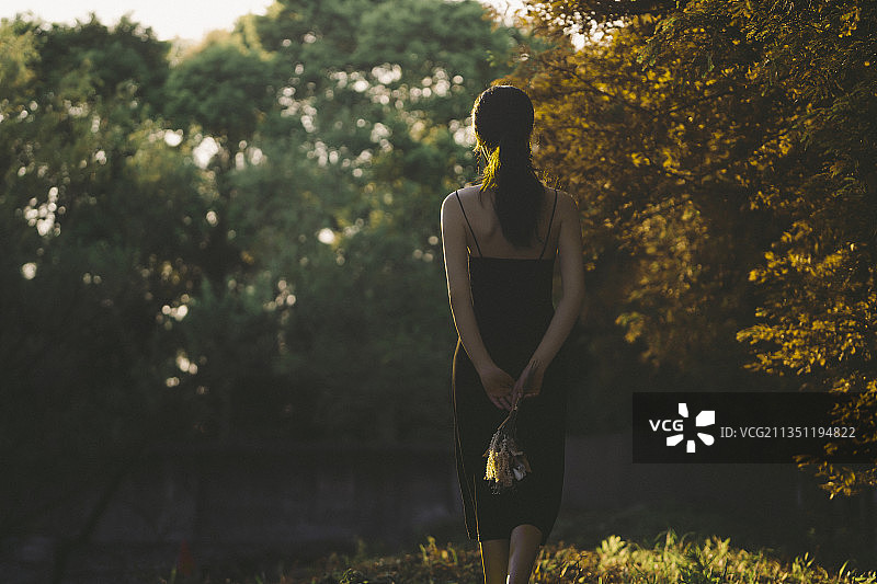 森林人像图片素材