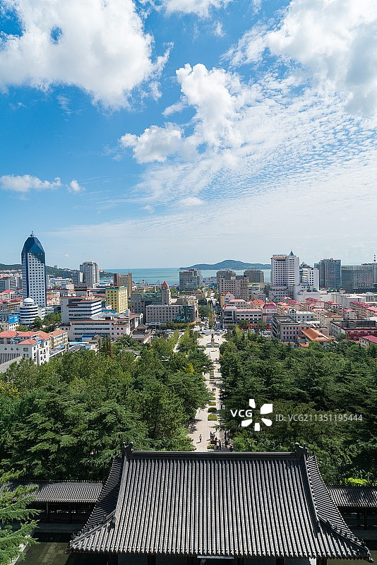 山东威海环翠楼公园眺望环翠楼广场刘公岛图片素材