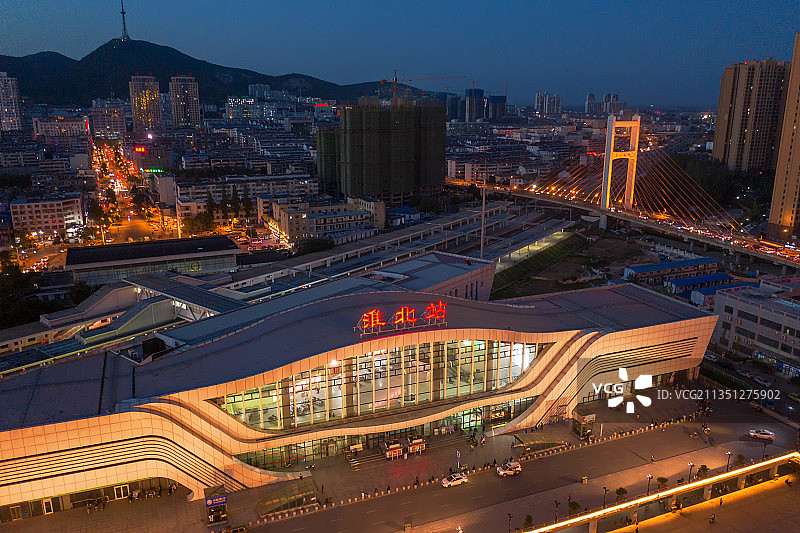 淮北站与长山路大桥+安徽省淮北市相山区淮北火车站图片素材