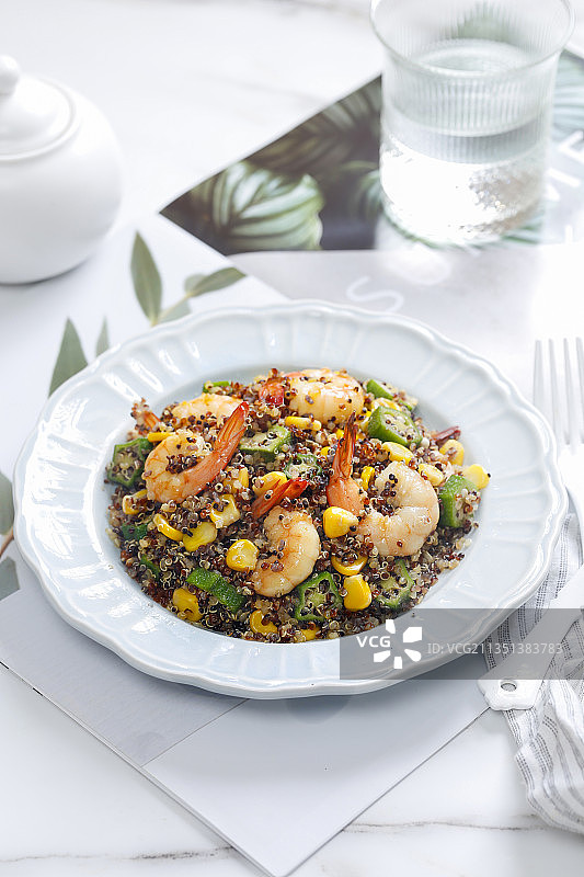 秋葵虾仁炒藜麦图片素材