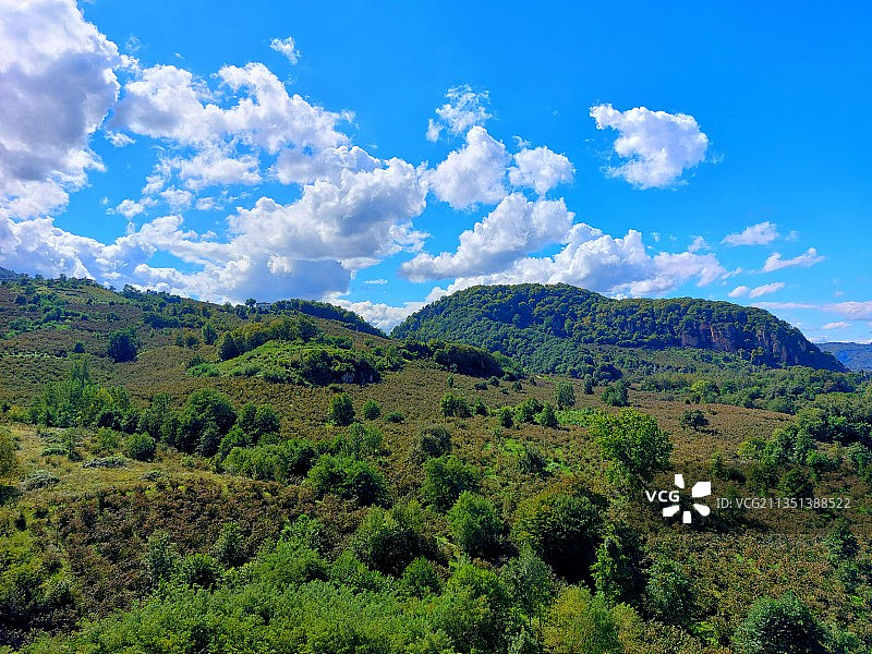 天空衬托下的风景图片素材