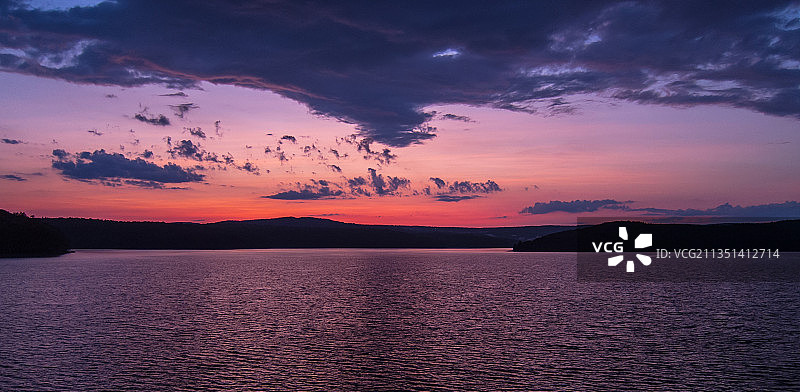 美国纽约内弗辛克日落时分的壮丽海景图片素材