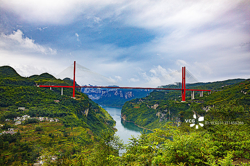 中国贵州贵阳毕节乌江源画廊景区、鸭池河大桥、画屋基图片素材